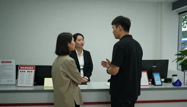 电商运营中品牌代理合作的适用性与性能考量